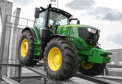 JOHN DEERE 6175R 