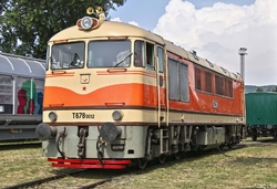 T678.0012 Pomeranč 